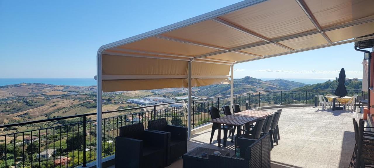 Bed and Breakfast La Terrazza Motta Атрі Екстер'єр фото