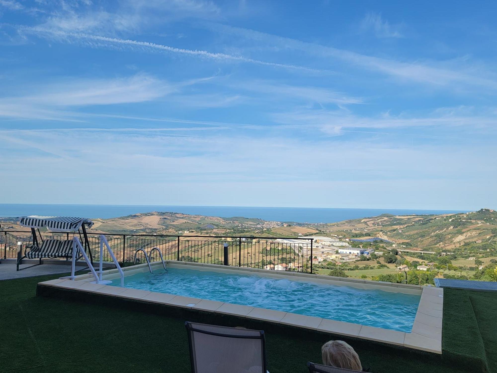 Bed and Breakfast La Terrazza Motta Атрі Екстер'єр фото