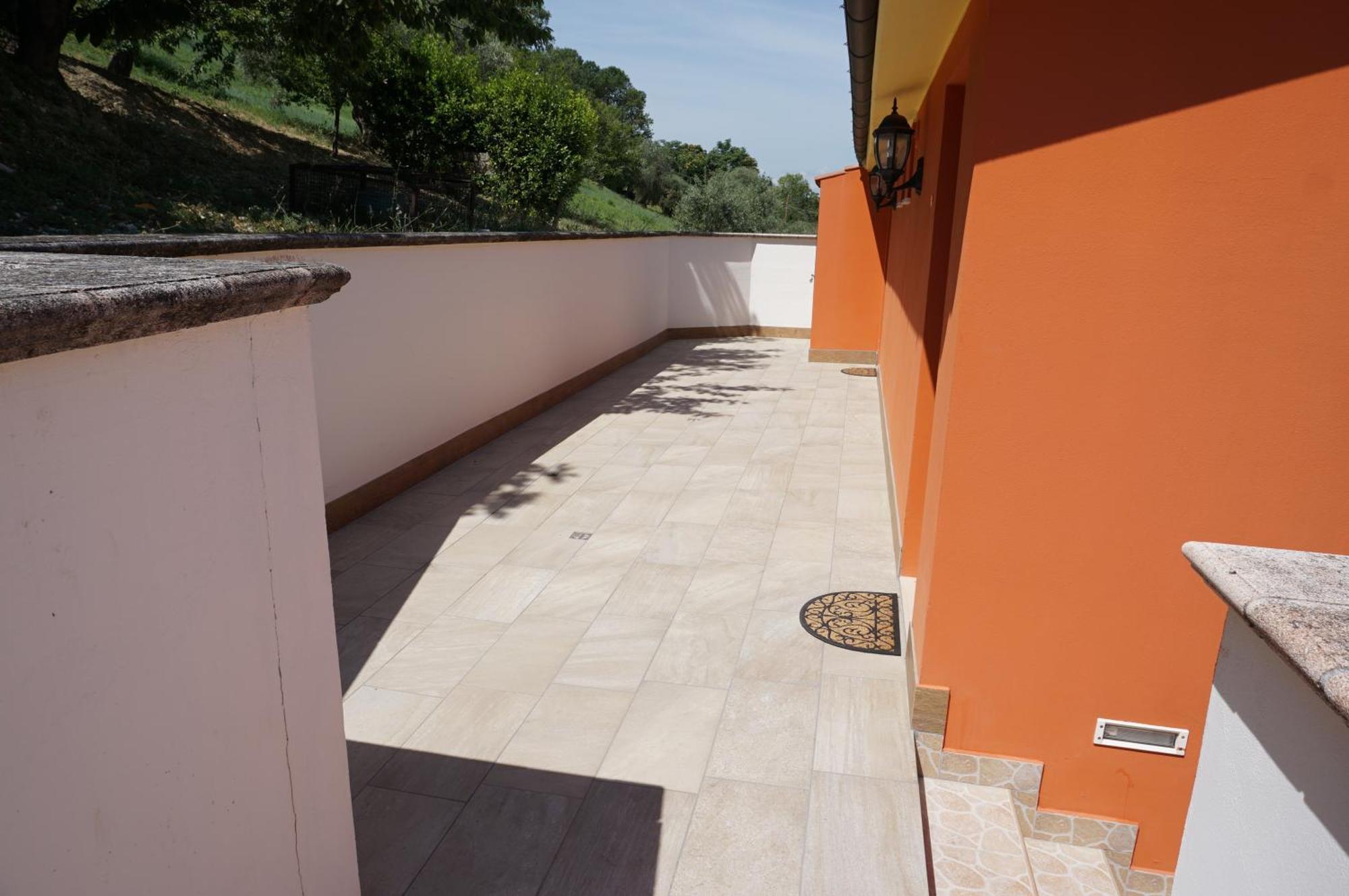 Bed and Breakfast La Terrazza Motta Атрі Екстер'єр фото