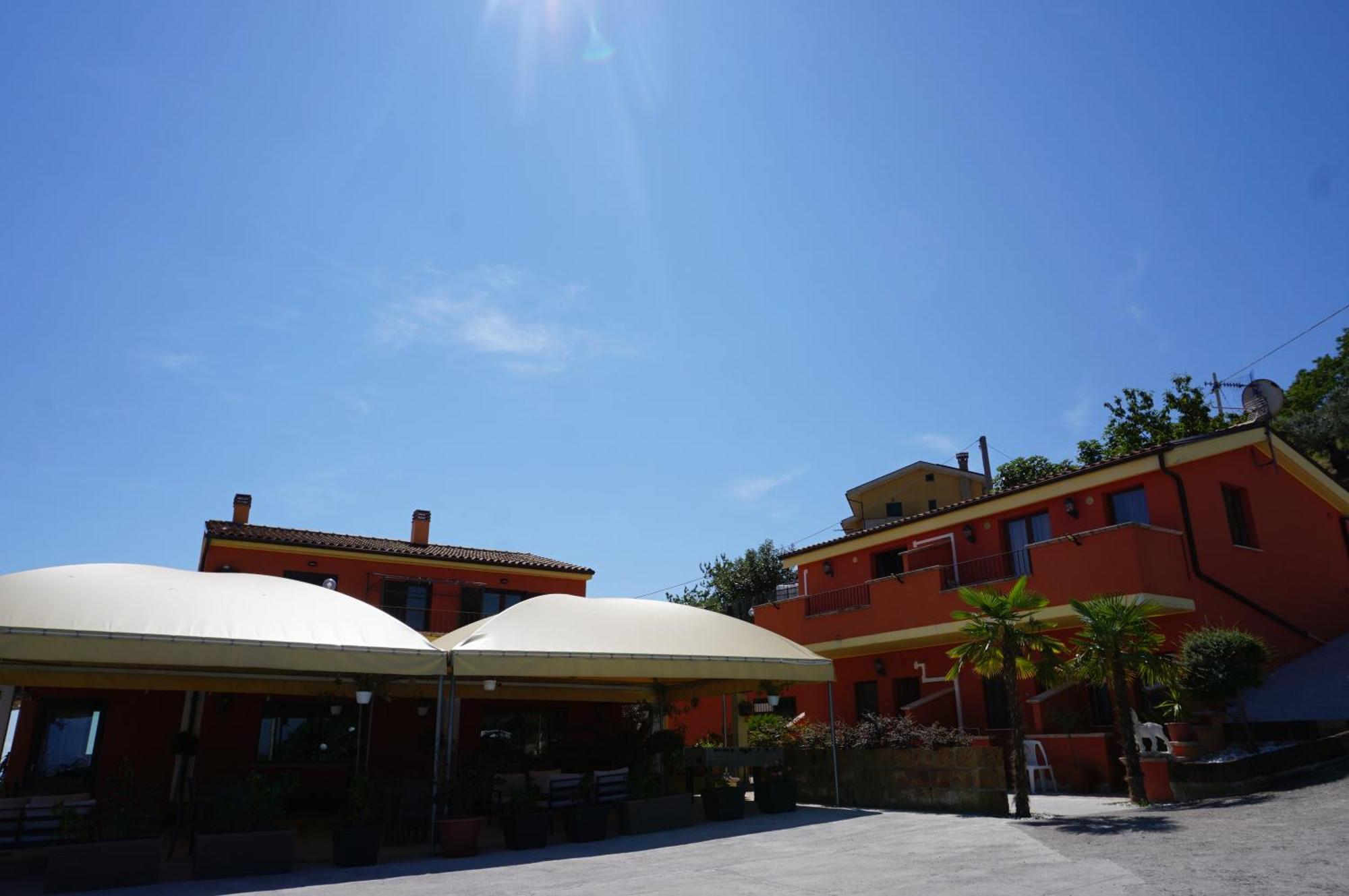 Bed and Breakfast La Terrazza Motta Атрі Екстер'єр фото