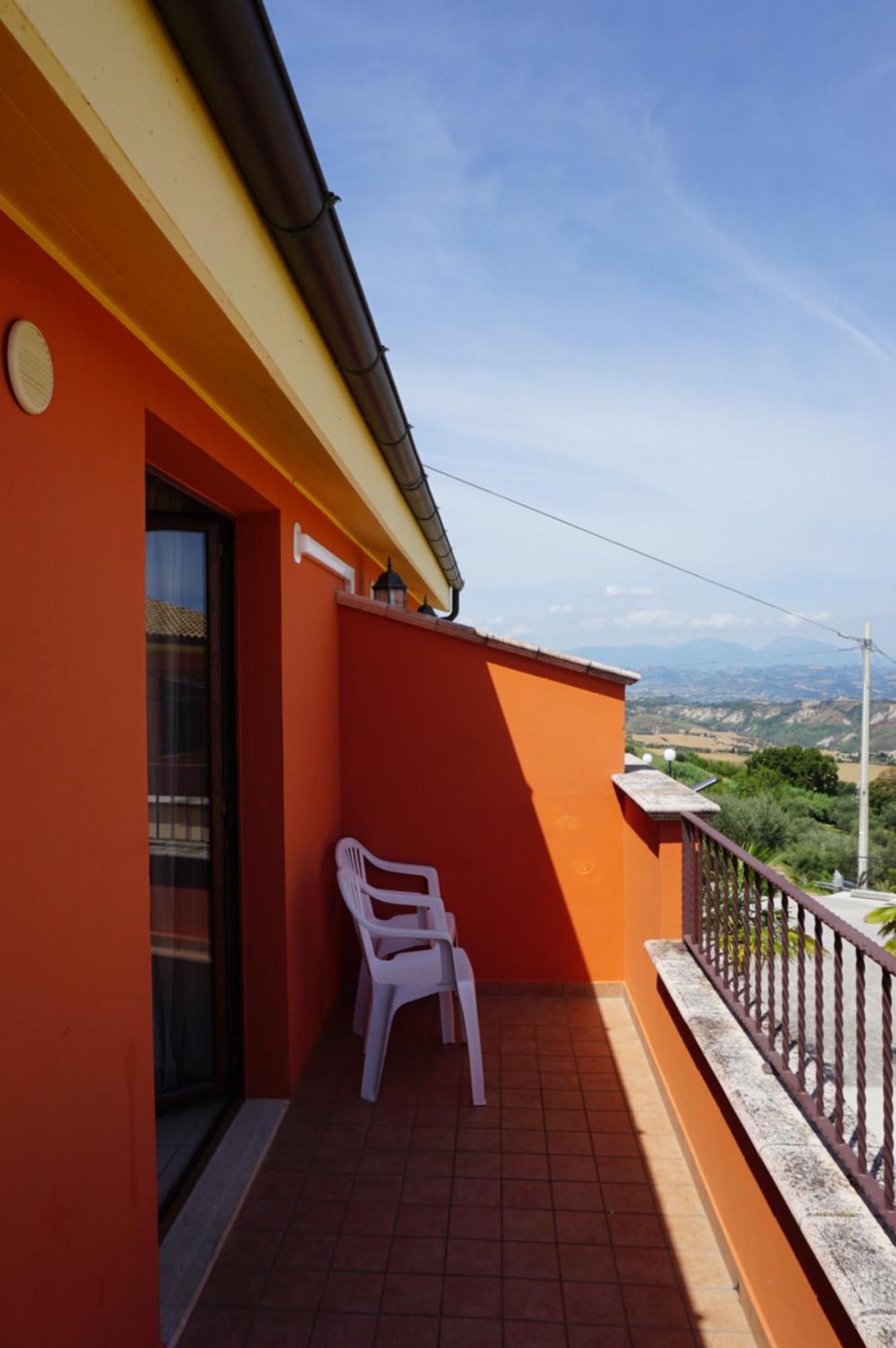 Bed and Breakfast La Terrazza Motta Атрі Екстер'єр фото