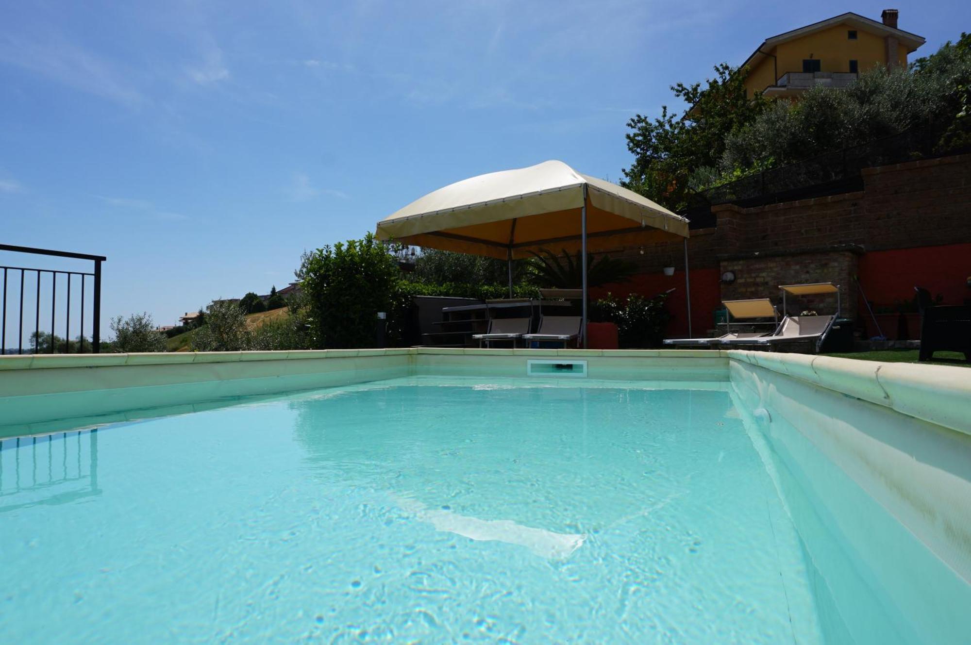 Bed and Breakfast La Terrazza Motta Атрі Екстер'єр фото