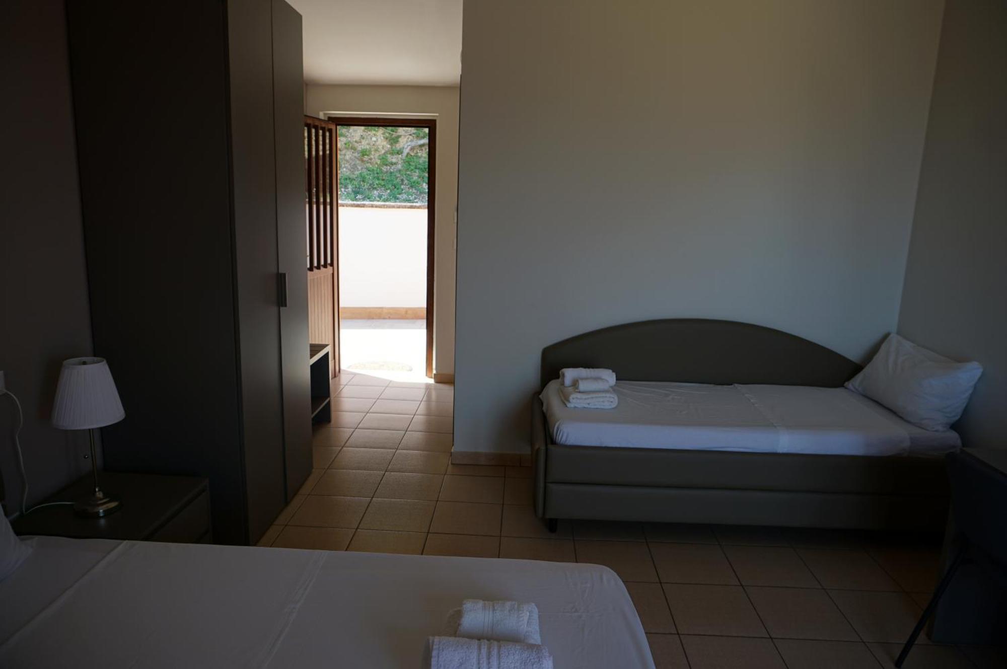Bed and Breakfast La Terrazza Motta Атрі Екстер'єр фото